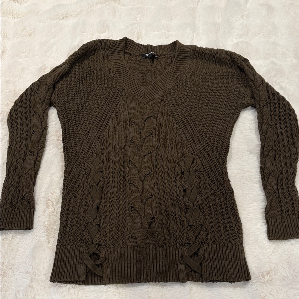 Women's Olive Green Cable Knit Sweater